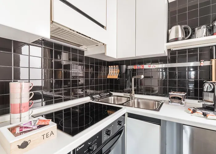 Elegant Hideaway Steps From St Peter